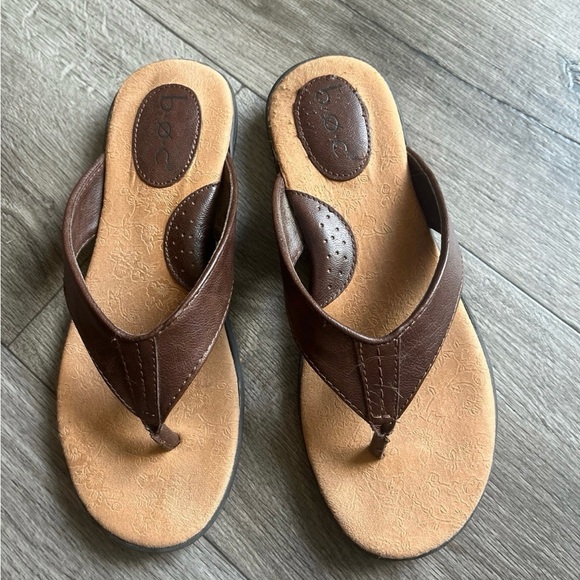 B.O.C. Sandals - Picture 2 of 4